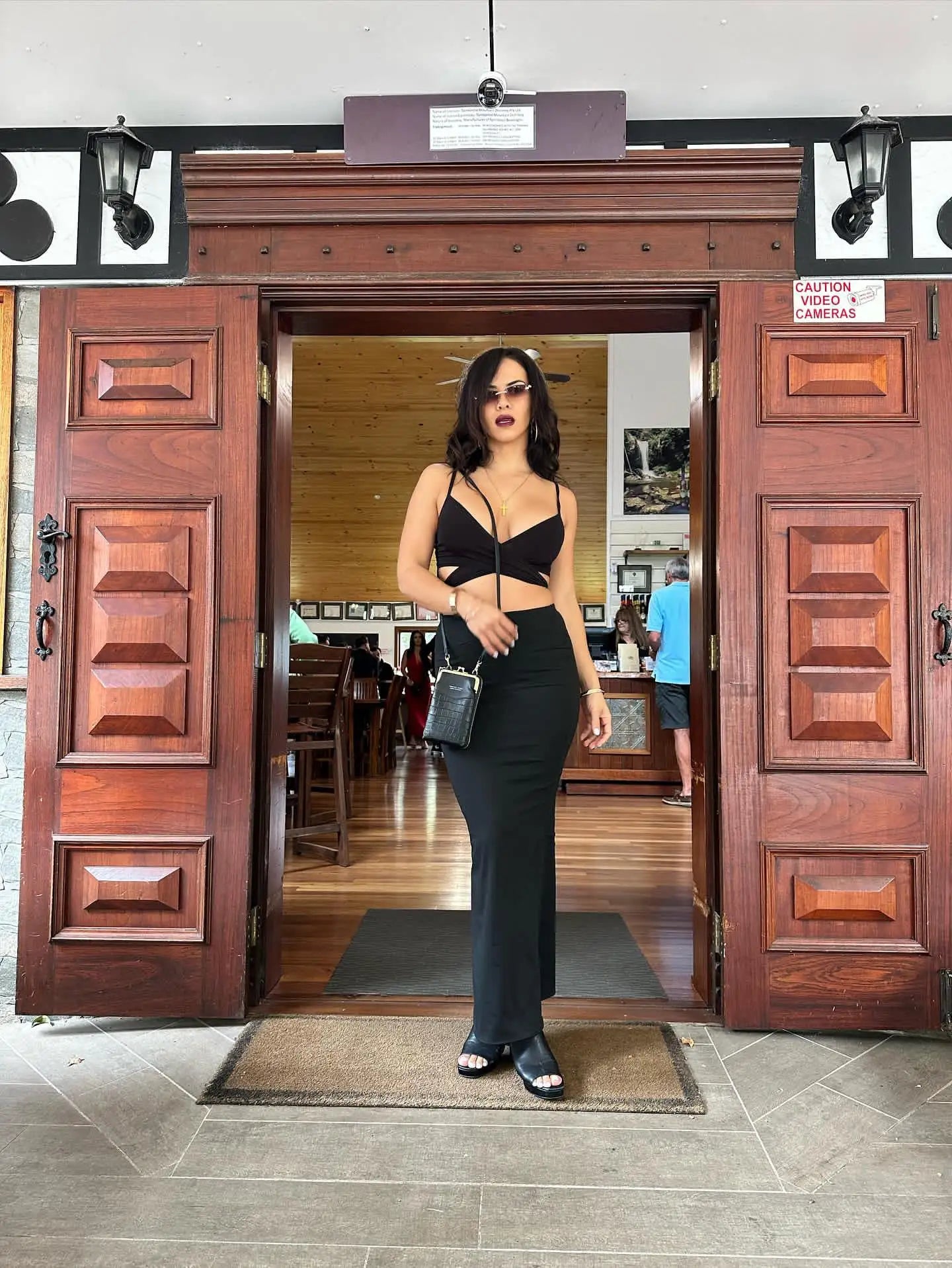 حقيبة نسائية عبر الجسم